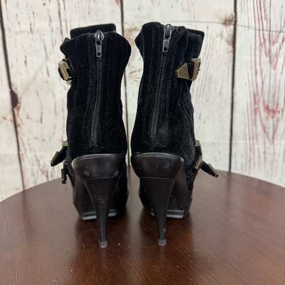 Jeffrey Campbell x LF  Crushed Velvet Buckled Boots Vintage Gothic look 7 GuC - Picture 11 of 16